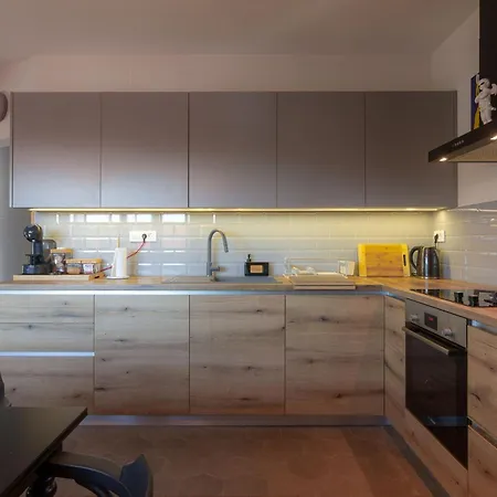 Apartment Blue Arb Rab *