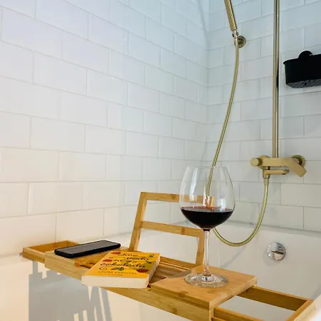 Blue Arb Rab דירה ראב