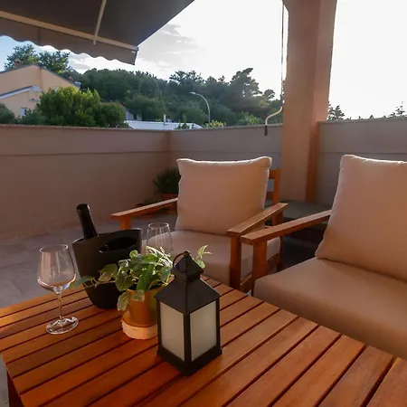 Blue Arb Rab Apartment